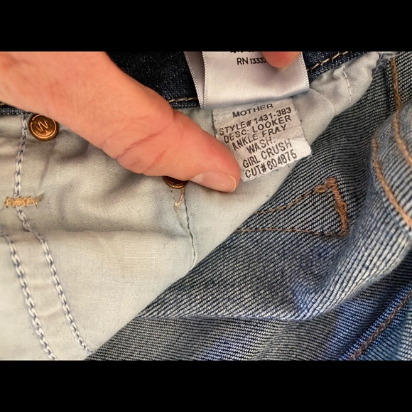 Mother Looker Ankle Fray - Girl Crush 26 - Picture 8 of 8